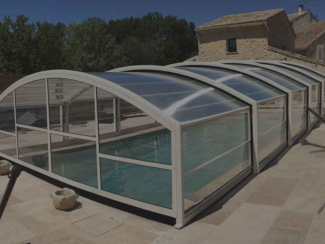 Opale : L'abri de piscine semi-haut
