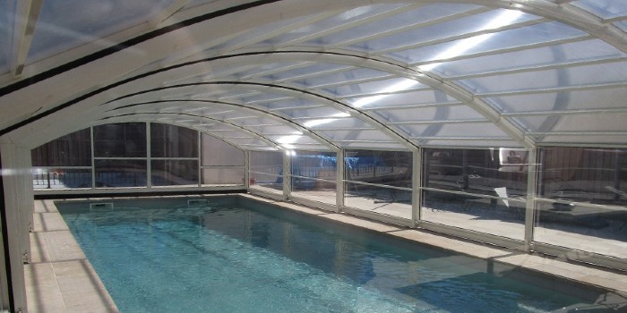 Abri de piscine adossé ou accolé